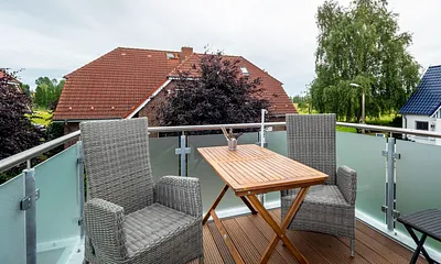 gemütlicher Ostbalkon 