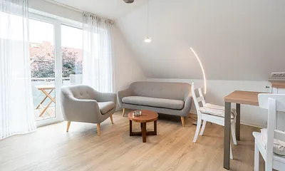 gemüzlicher Wohnbereich, Balkon