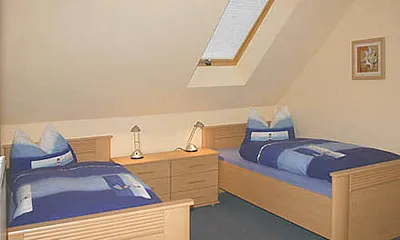 2. Schlafzimmer