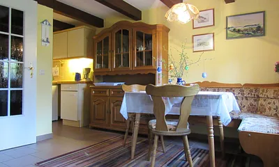 Essecke, Blick zur Küchenecke 