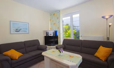 Wohnbereich mit Schlafcouch 1,60m x 2,00m, KabelTV und Wlan