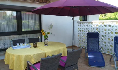 Riesige Sonnenterrasse - Sonne von morgens bis abends