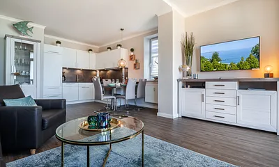 Smart-TV, DVD, MP3, BluRay, LAN und  WLAN, Netflix und gemütlicher Ledersitzgruppe, kleine Spielesammlung, vielfältige Literatur und Kartenmaterial