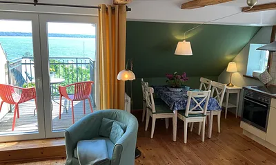 Essbereich mit Terrasse 