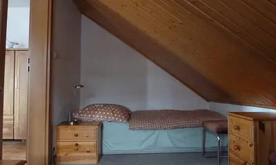 2. Schlafmöglichkeit mit Blick zum Wohnbereich