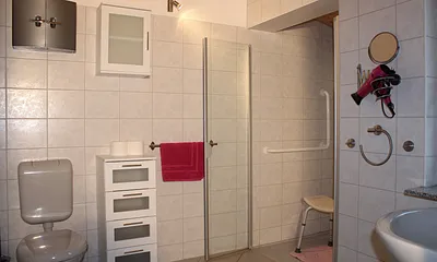 FeHaus lila - Bad - Bild I