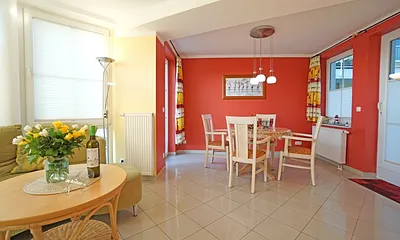 Esstisch im Wohnzimmer