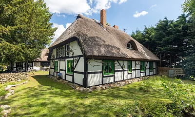 Die Ferienwohnung Eichhörnchennest liegt im Dachgeschoß dieses Hauses.