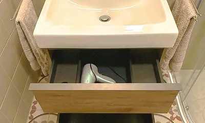 Waschtischunterschrank