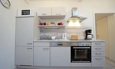 voll ausgestattete Küchenzeile