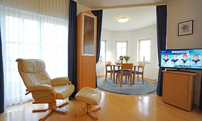 Esstisch im Wohnzimmer