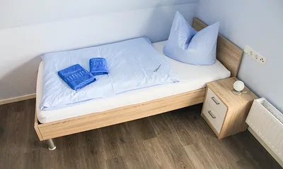Einzelbett im 3. Schlafzimmer im Dachgeschoß