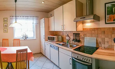 Küche mit Essplatz