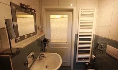 Duschbad mit Hantuchwärmer