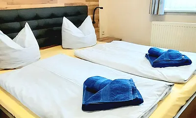 Schlafzimmer mit TV