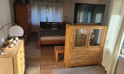 Wohn- und Schlafzimmer