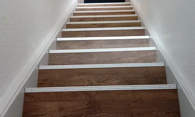 Treppe von oben nach unten