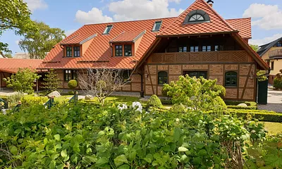 Gebäudeansicht von der Ostseeseite