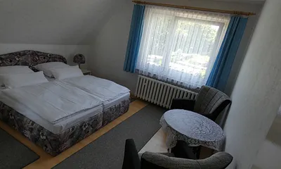 Schlafzimmer 1