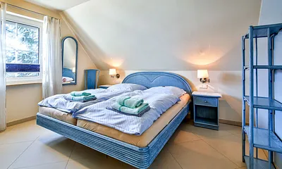 Schlafzimmer 2