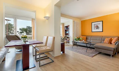 Münzwaschmaschine und -trockner sind im Haus vorhanden. Ein Fahrstuhl ebenso.