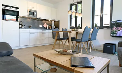 Blick zur Küche von der Couch