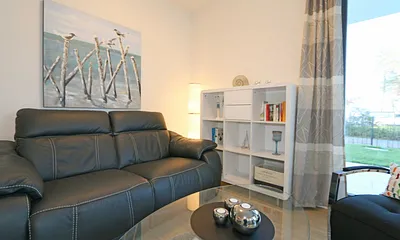 großzügige Couch