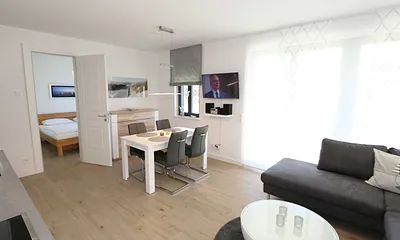 Wohnzimmer mit Essbereich