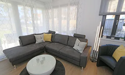 Wohnzimmer mit Wohnlandschaft