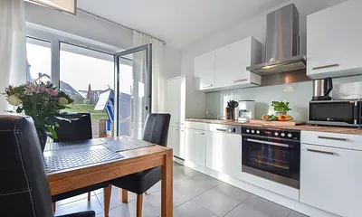 Küchenzeile voll ausgestattet