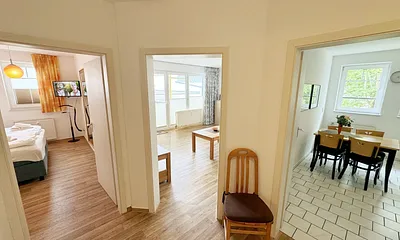 Villa Störtebeker Whg. 05 - Blick vom Flur in die Räumlichkeiten