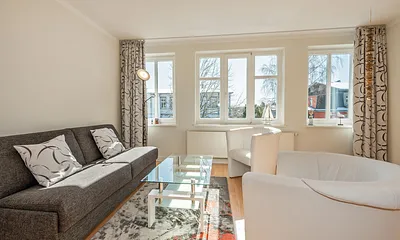 Wohnbereich mit Schlafcouch