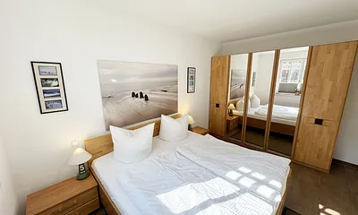 1.Schlafzimmer mit Doppelbett