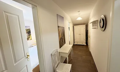 Flurbereich mit Garderobe