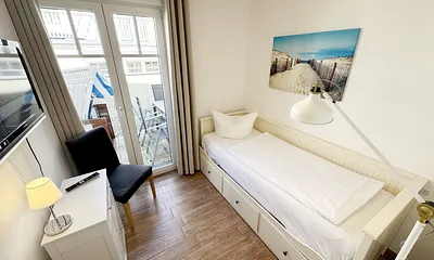 2. Schlafzimmer mit Kojenbett