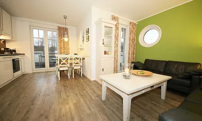 Wohnzimmer mit Blick zu den Dachterrassen