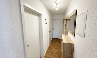 Flurbereich mit Garderobe