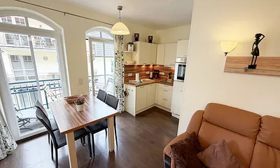 Kurparkresidenz Baabe Whg. 08 - Wohnzimmer und Essbereich