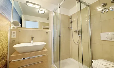 Kurparkresidenz Baabe WE 13 - modernes Duschbad