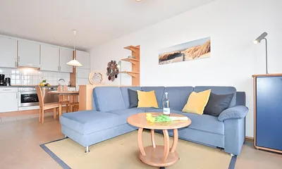 Wohnraum mit Küchenzeile