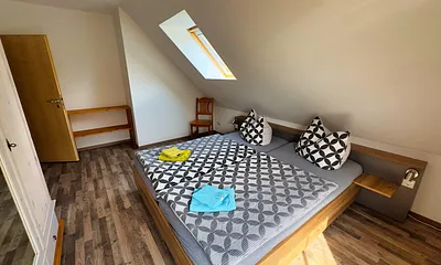 Schlafzimmer 2