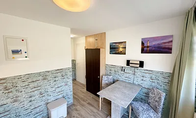 großzügiger Koch- und Essbereich