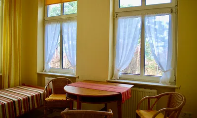 Blick in die Loggia mit weiterem Schlafplatz