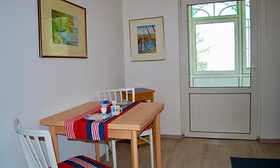 Blick auf den Essplatz und zur Loggia