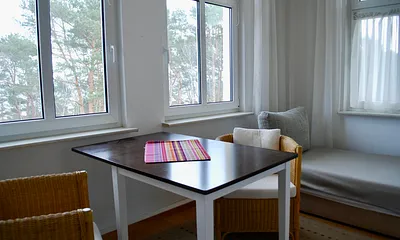 Blick in die Loggia mit weiterem Schlafplatz