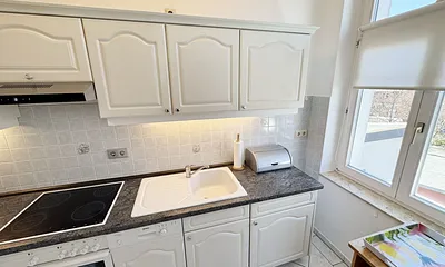 Küchenzeile mit Herd