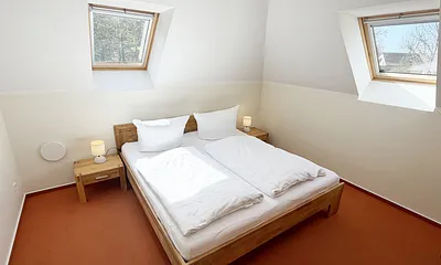 Haus Sonne Ferienwohnung 08 - 1. Schlafzimmer