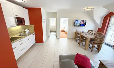 Haus Sonne Ferienwohnung 08 - Koch- und Wohnbereich