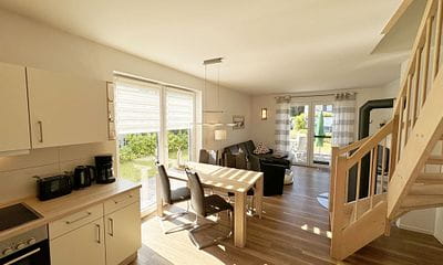 Haus Düne, 3-Zimmer-Ferienwohnung (Whg. 01 mit Südterrasse)