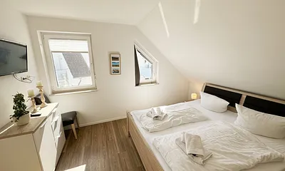 1. Schlafzimmer mit Doppelbett
